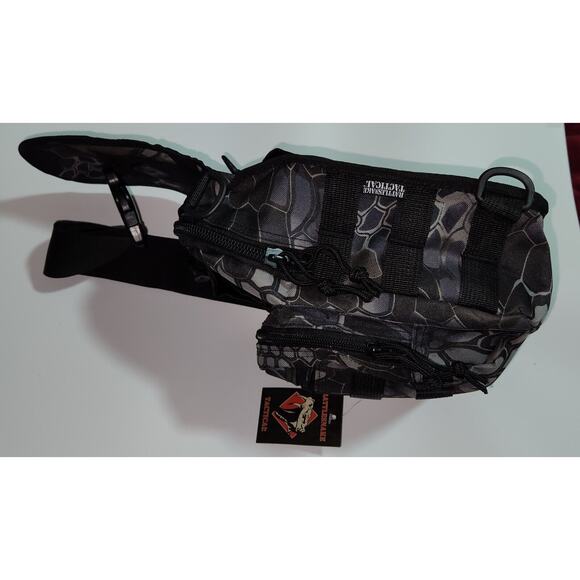 Rattlesnake Tactical Adjustable Shoulder Sling Pack, Python Molle - Picture 3 of 7